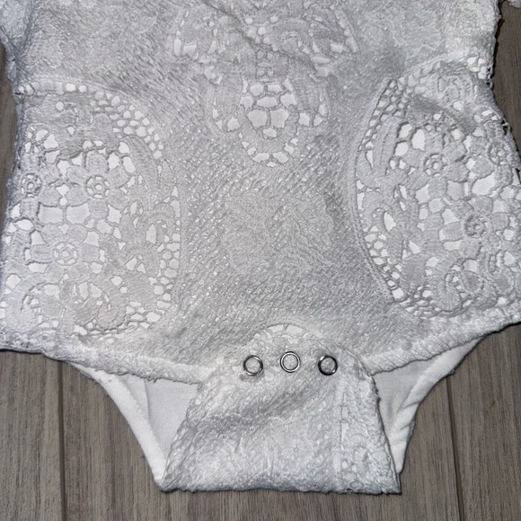 Elegant White Lace Baby One Piece - Picture 2 of 5